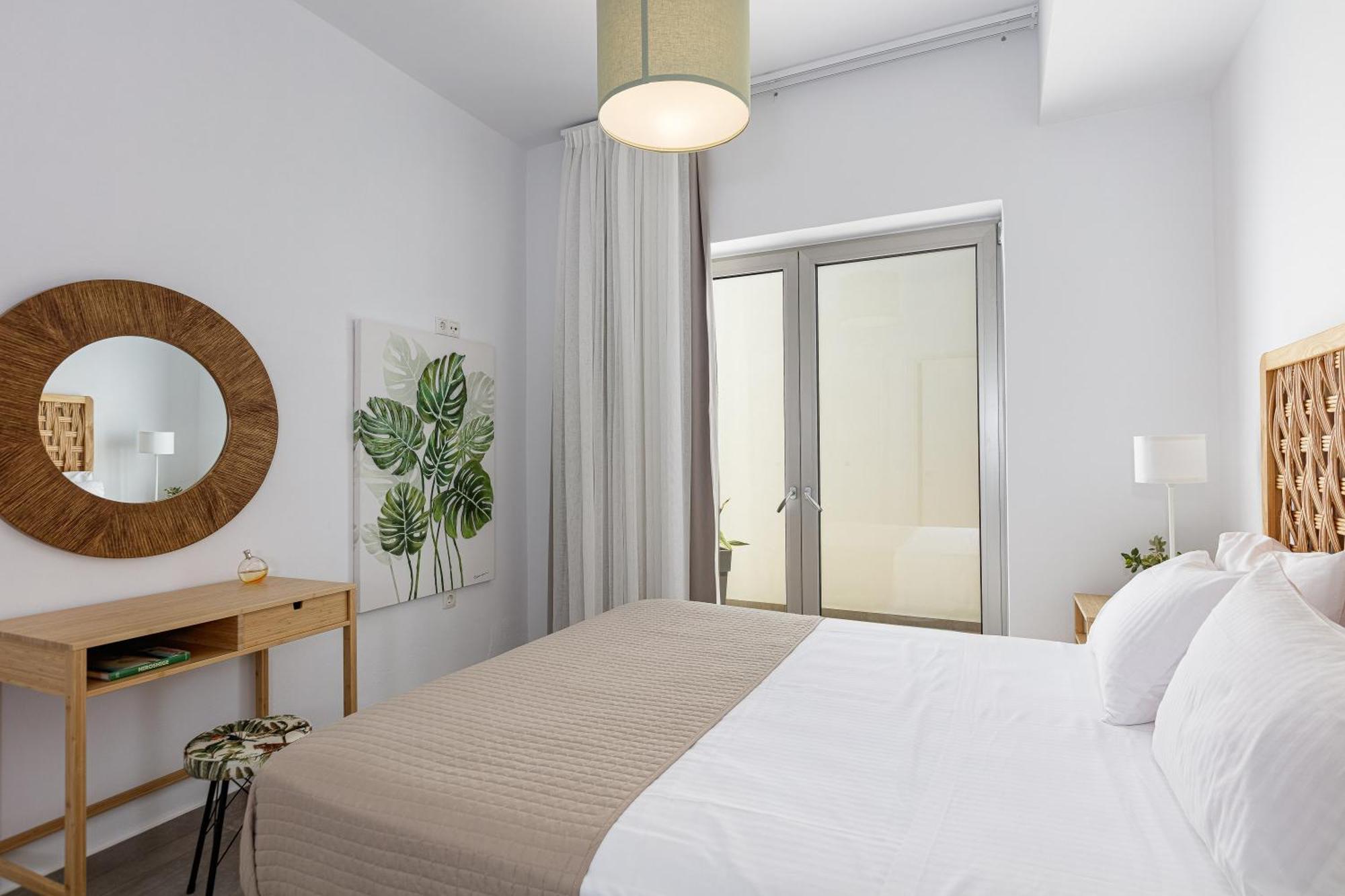 Aelia Seascape Apartments بلاكاس الغرفة الصورة
