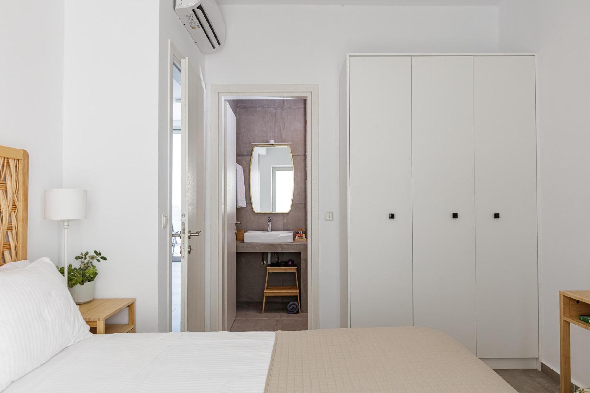 Aelia Seascape Apartments بلاكاس الغرفة الصورة